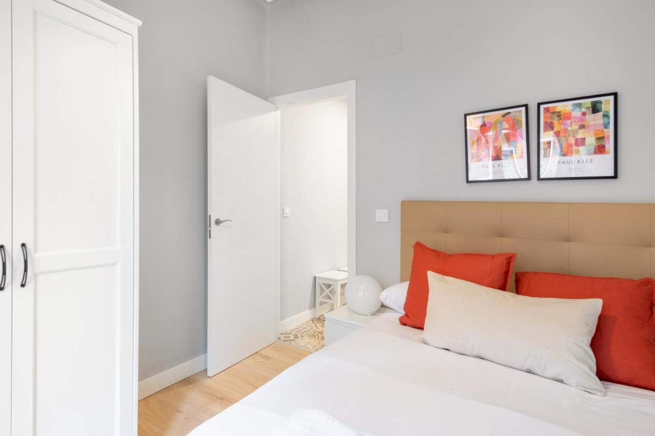 2 Bedrooms 1 Bathroom Furnished - Lavapies - Modern - Mintystay Madrid Bagian luar foto