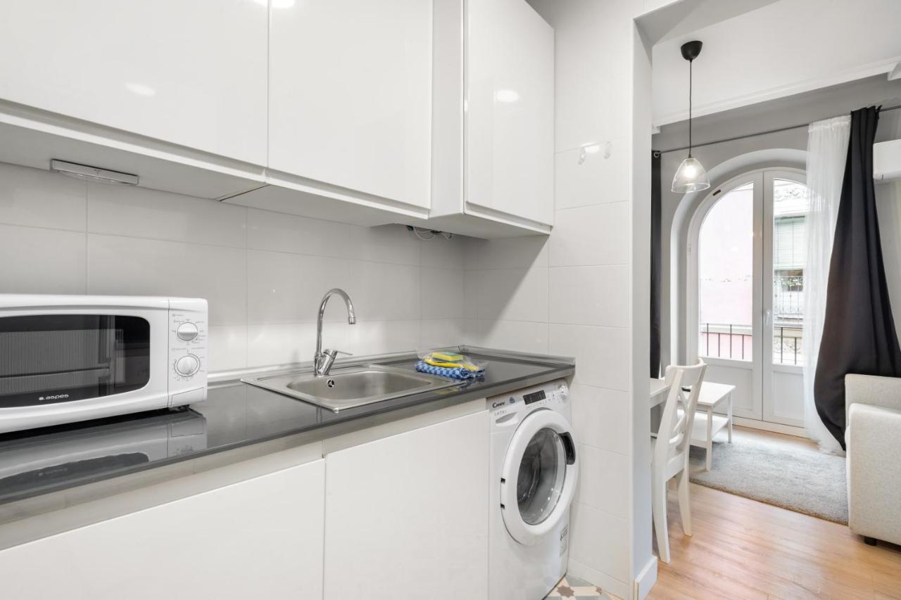 2 Bedrooms 1 Bathroom Furnished - Lavapies - Modern - Mintystay Madrid Bagian luar foto
